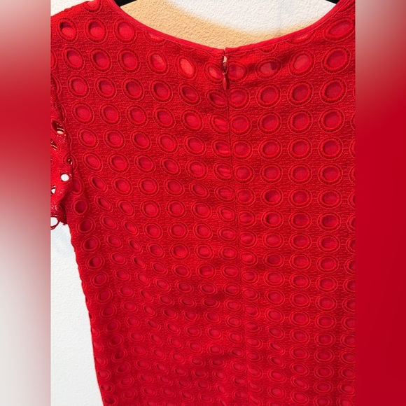 Talbots Red Lace Eyelet Shift Dress Size 6 Holiday Party Christmas NYE Cocktail - Picture 7 of 9